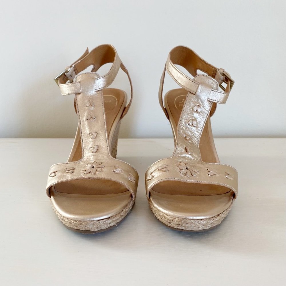 Jack Rogers Willa Sandals Gold T-Strap Wedge Women's 10